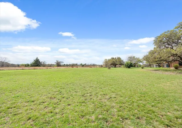 3rd image of 146 Indian Paint Brush Rd, Eddy, TX 76524 | MLS# 21342653