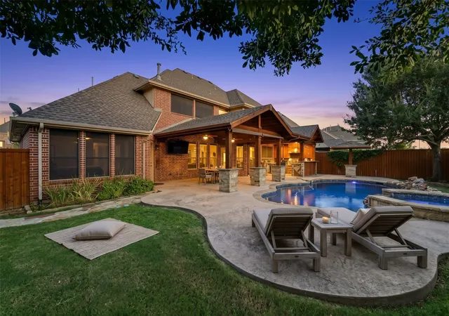 Photo 2 of Single family home for sale at 221 Chapel Hill Dr, Prosper, TX 75078 | MLS# 21343571 | Listing updated on 2026-10-01