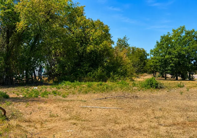 Photo 3 of Land for sale at 1156 Mansfield Ave, Fort Worth, TX 76104 | MLS# 21341135 | Listing updated on 2026-08-22
