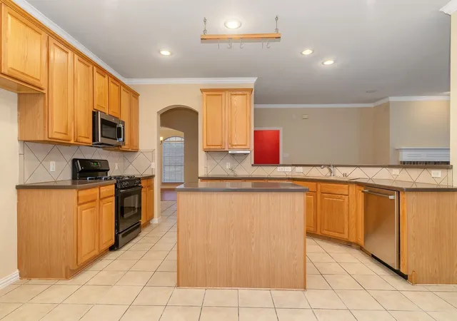 Photo 3 of Single family home for sale at 4512 Adobe Dr, Fort Worth, TX 76123 | MLS# 21343819 | Listing updated on 2026-08-28