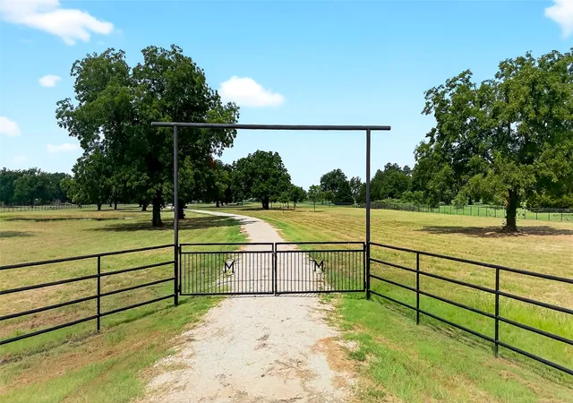 Photo 1 of Land for sale at Tbd Us Hwy 377, Whitesboro, TX 76273 | MLS# 21343473 | Listing updated on 2026-08-19