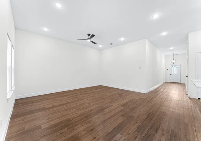 Photo 3 of Single family home for sale at 4507 Metropolitan Ave, Dallas, TX 75210 | MLS# 21340884 | Listing updated on 2026-08-10