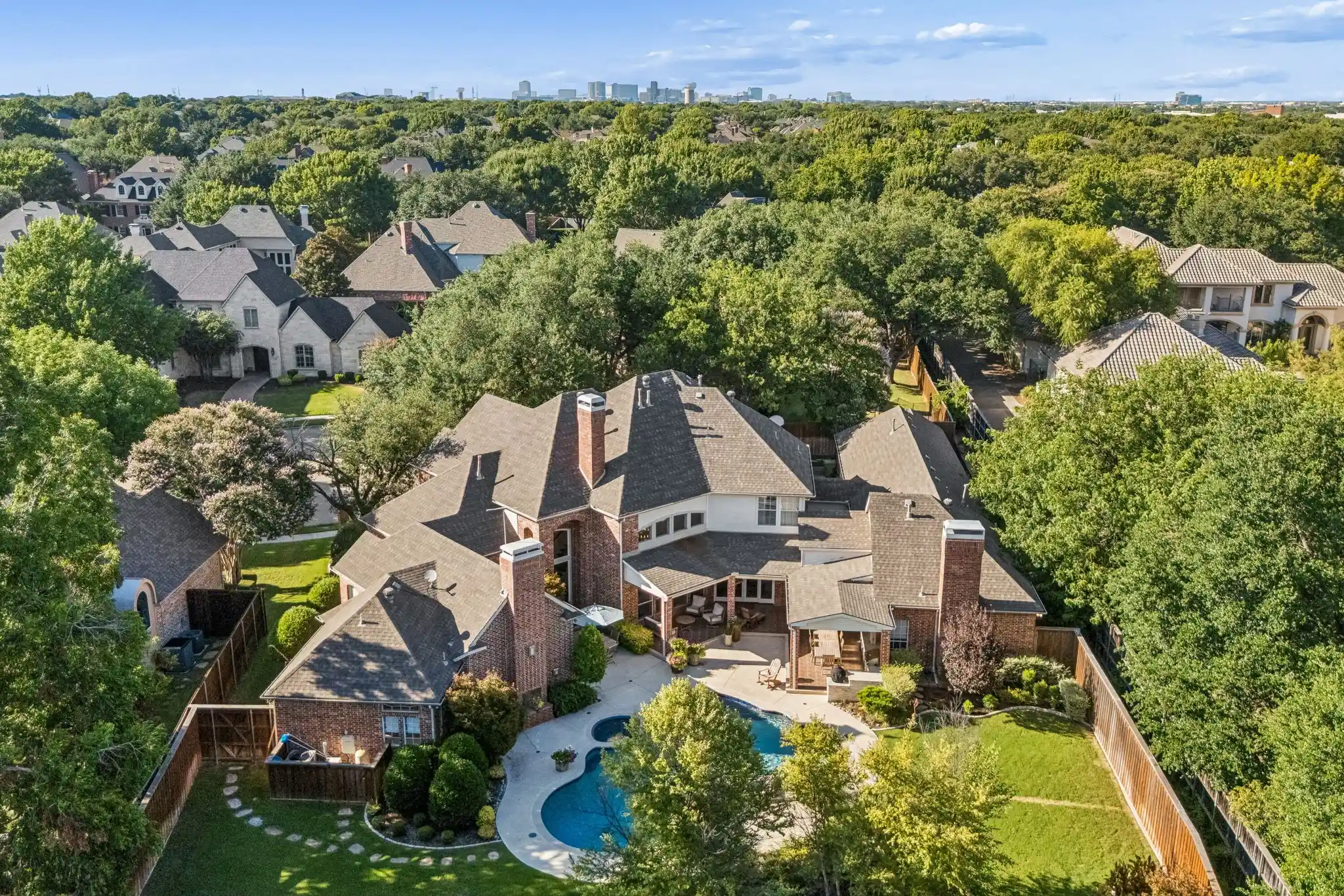 Photo 1 of Mansion for sale at 5900 Mcfarland Ct, Plano, TX 75093 | MLS# 21343630 | Listing updated on 2026-10-17