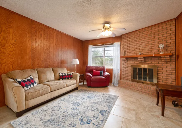 Photo 2 of Single family home for sale at 109 Old Clark Rd, Abilene, TX 79602 | MLS# 21339894 | Listing updated on 2026-08-27