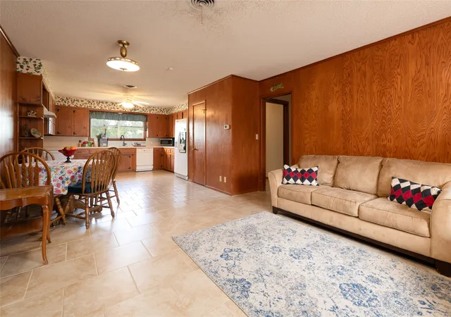 Photo 3 of Single family home for sale at 109 Old Clark Rd, Abilene, TX 79602 | MLS# 21339894 | Listing updated on 2026-08-27