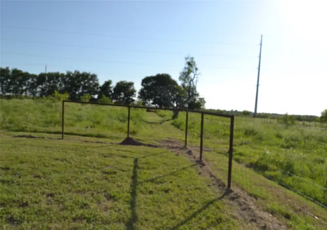 Photo 3 of Single family home for sale at 5893 Se County Road 2050, Corsicana, TX 75109 | MLS# 21343104 | Listing updated on 2026-10-28