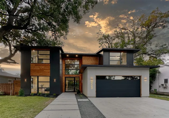 Photo 1 of Single family home for sale at 3723 Cortez Dr, Dallas, TX 75220 | MLS# 21344009 | Listing updated on 2026-08-29