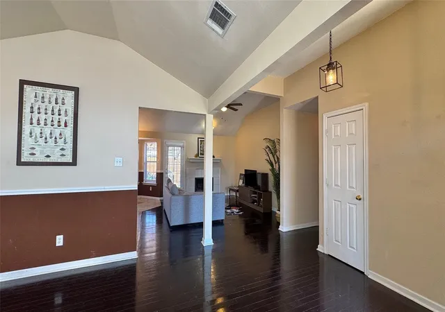 Photo 3 of Single family home for sale at 610 Brookside Dr, Cedar Hill, TX 75104 | MLS# 21343393 | Listing updated on 2026-09-02
