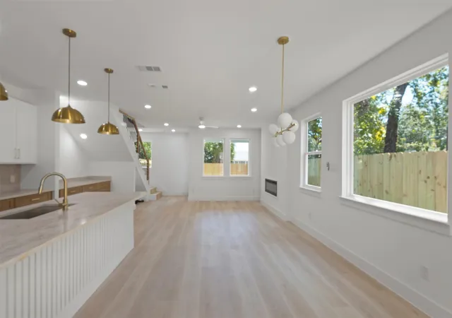 5th image of 1902 & 1904 Warren Ave, Dallas, TX 75215 | MLS# 21344083