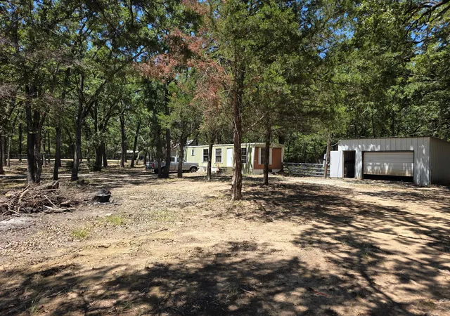 Photo 3 of Manufactured home for sale at 15485 Thunder Rd, Terrell, TX 75161 | MLS# 21343274 | Listing updated on 2026-08-28