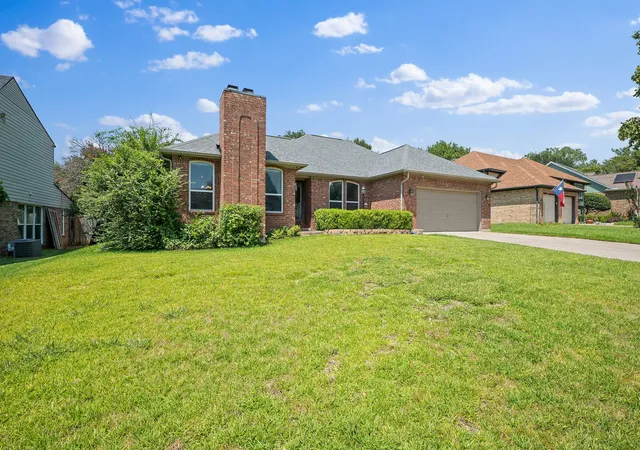 Photo 3 of Single family home for sale at 6705 Fair Oaks Dr, North Richland Hills, TX 76182 | MLS# 21344272 | Listing updated on 2026-08-21