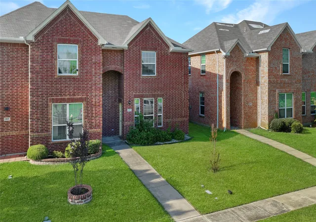 Photo 3 of Sale Pending at 817 Jamie Dr, Grand Prairie, TX 75052 | MLS# 21344276 | Listing updated on 2026-08-18