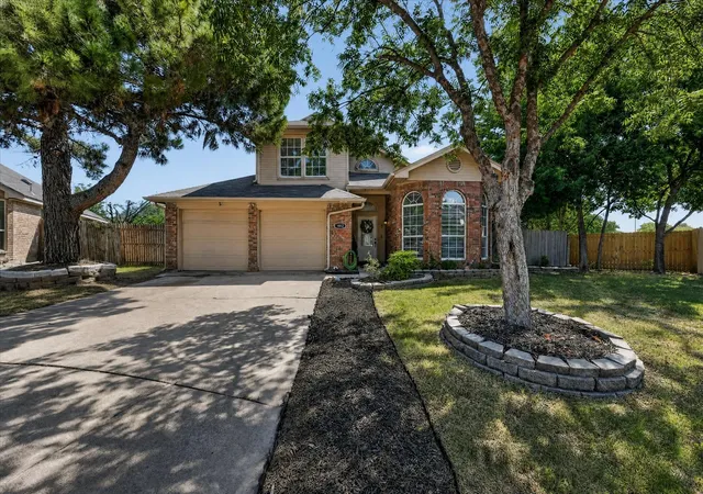 Photo 1 of Single family home for sale at 1912 Stallion Ct, Keller, TX 76248 | MLS# 21344280 | Listing updated on 2026-10-04