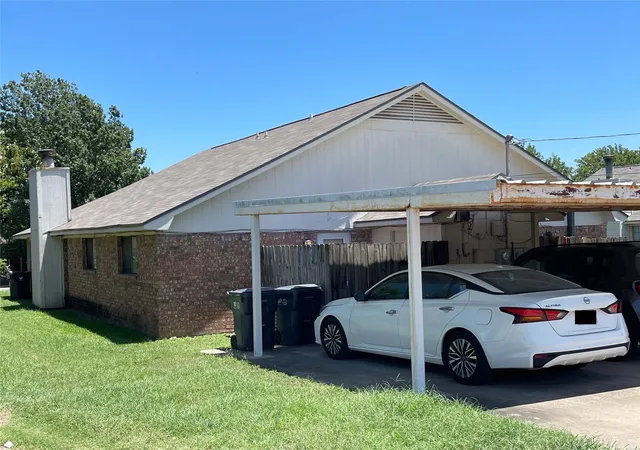 Photo 3 of Multi family home for sale at 1401 Chapel Ridge Rd #1403, Waco, TX 76712 | MLS# 21342579 | Listing updated on 2026-08-11