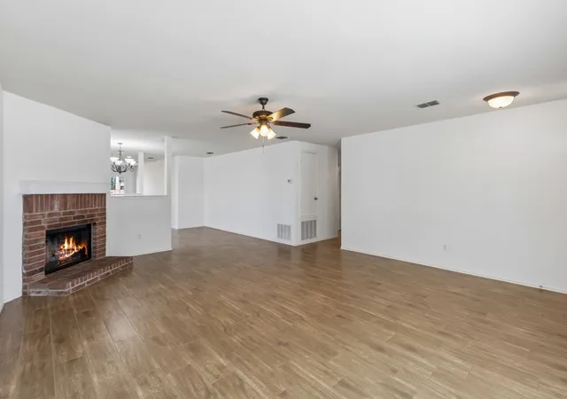 Photo 3 of Single family home for sale at 1336 Connie St, Burleson, TX 76028 | MLS# 21335202 | Listing updated on 2026-08-28