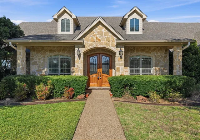 Photo 2 of Single family home for sale at 504 Casa Del Rancho Rd, Lorena, TX 76655 | MLS# 21343277 | Listing updated on 2026-08-18