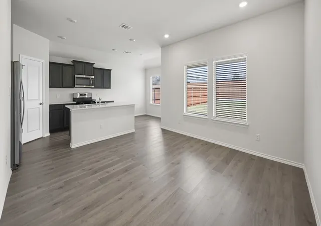 Photo 2 of Single family home for sale at 1952 Freeman St, Tyler, TX 75704 | MLS# 21343867 | Listing updated on 2026-09-18