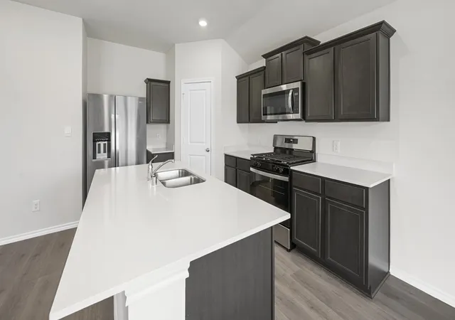 Photo 3 of Single family home for sale at 1952 Freeman St, Tyler, TX 75704 | MLS# 21343867 | Listing updated on 2026-09-18