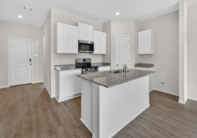 Photo 3 of Single family home for sale at 1960 Freeman St, Tyler, TX 75704 | MLS# 21343865 | Listing updated on 2026-09-18