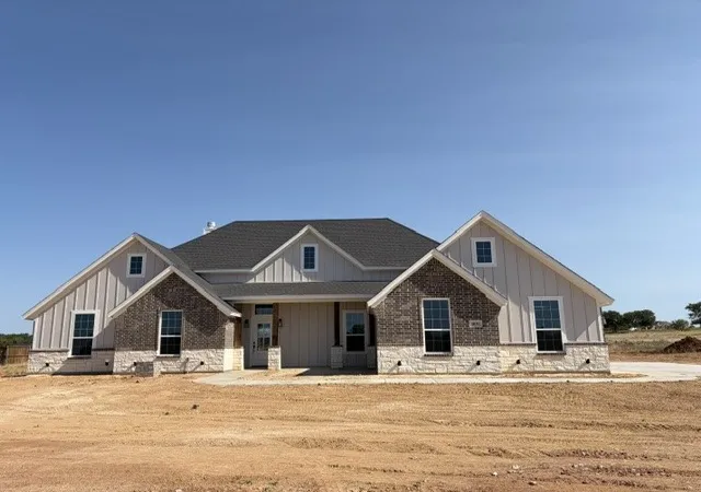 Photo 1 of Sale Pending at 1031 Colt Rd, Springtown, TX 76082 | MLS# 21344363 | Listing updated on 2026-08-19