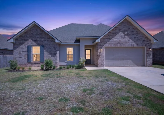 Single family home for sale at 603 Cabernet Ct, Haughton, LA 71037 | MLS# 21337910