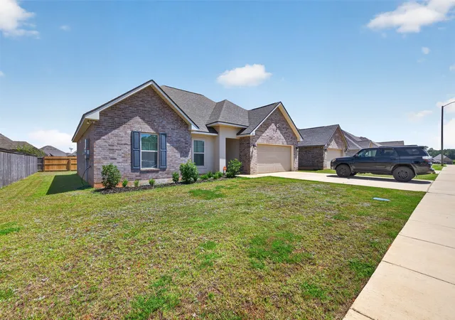Photo 3 of Single family home for sale at 603 Cabernet Ct, Haughton, LA 71037 | MLS# 21337910 | Listing updated on 2026-08-30