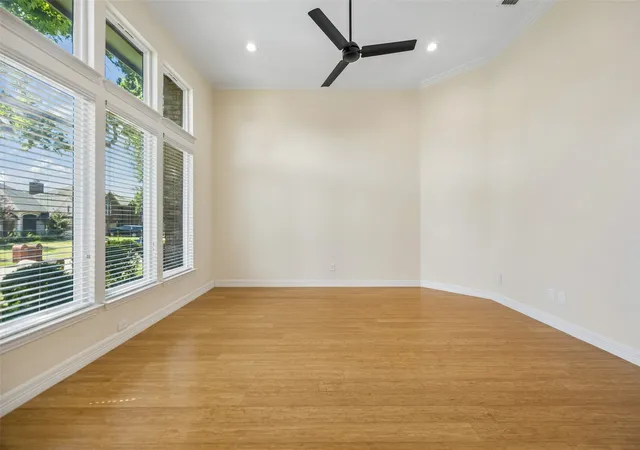 Photo 3 of Single family home for sale at 5713 Charleston Dr, Frisco, TX 75035 | MLS# 21344389 | Listing updated on 2026-10-07