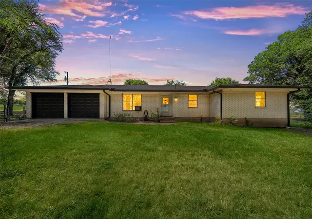 1st image of 483 Nicole Ln, Waco, TX 76705 | MLS# 21344412
