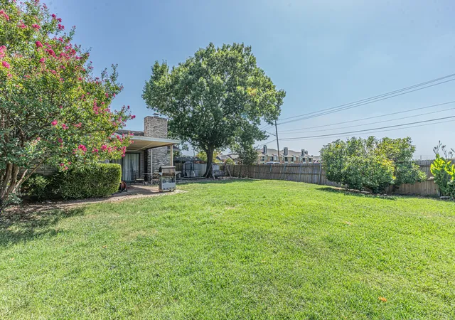 Photo 4 of Sale Pending at 4501 Freeport Dr, Garland, TX 75043 | MLS# 21344461 | Listing updated on 2026-08-28