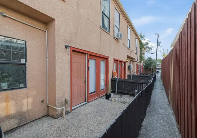5th image of 5114 Bryan St, Dallas, TX 75206 | MLS# 21344552