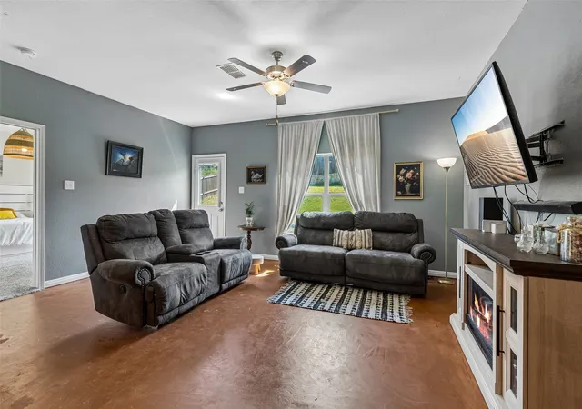 Photo 3 of Single family home for sale at 148 Bandana Cir, Newark, TX 76071 | MLS# 21342386 | Listing updated on 2026-08-23