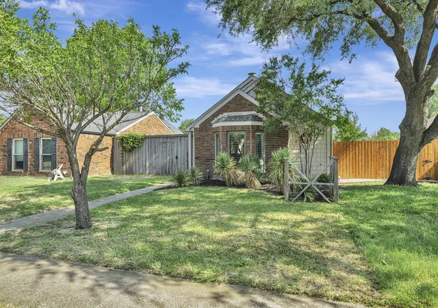 Photo 1 of Single family home for sale at 934 Mapleleaf Ln, Coppell, TX 75019 | MLS# 21344384 | Listing updated on 2026-08-19