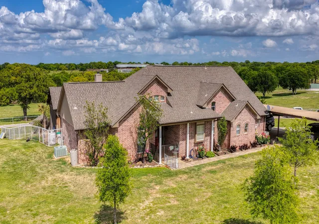 Photo 4 of House for sale at 303 #2 Private Road 3365, Boyd, TX 76023 | MLS# 21344431 | Listing updated on 2026-08-12