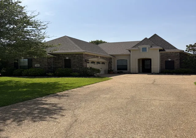 2nd image of 705 Saint Martin Ln, Bossier City, LA 71111 | MLS# 21344622