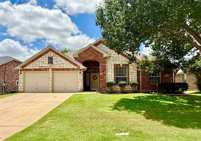 Photo 1 of Sale Pending at 703 Fannin Ln, Mansfield, TX 76063 | MLS# 21344406 | Listing updated on 2026-10-05