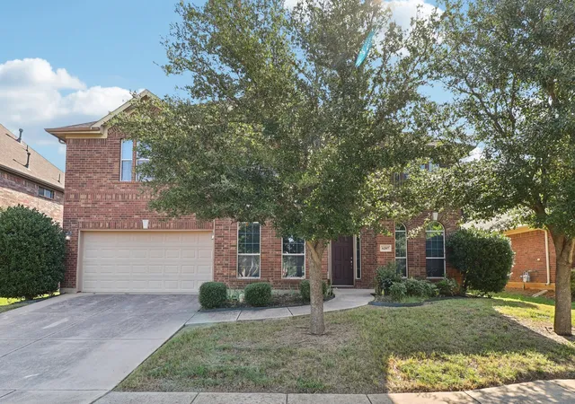 2nd image of 6207 Weaver Dr, Arlington, TX 76001 | MLS# 21344611