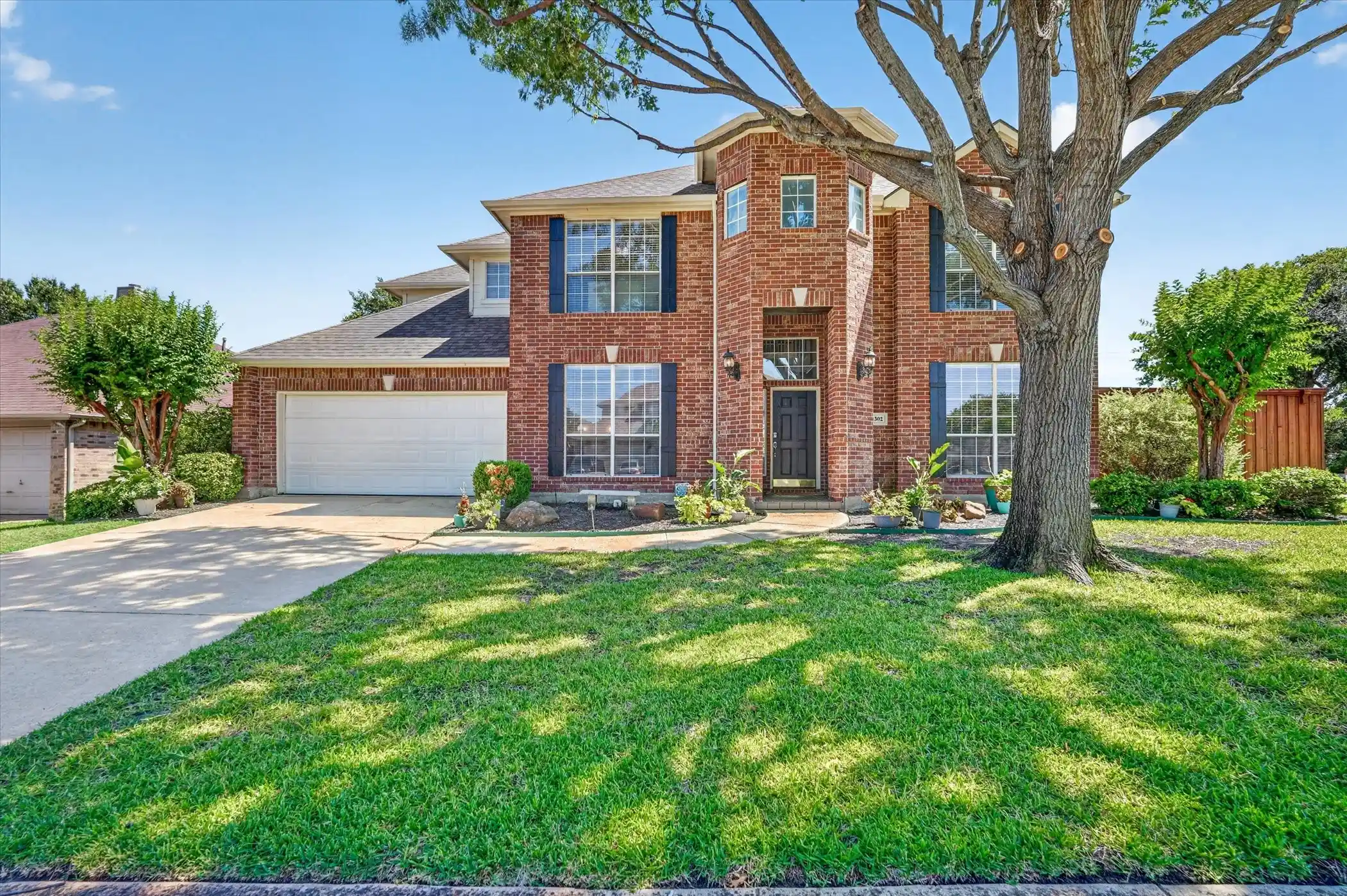 Photo 1 of Single family home for sale at 4302 Founders Dr, Rowlett, TX 75089 | MLS# 21344631 | Listing updated on 2026-10-10