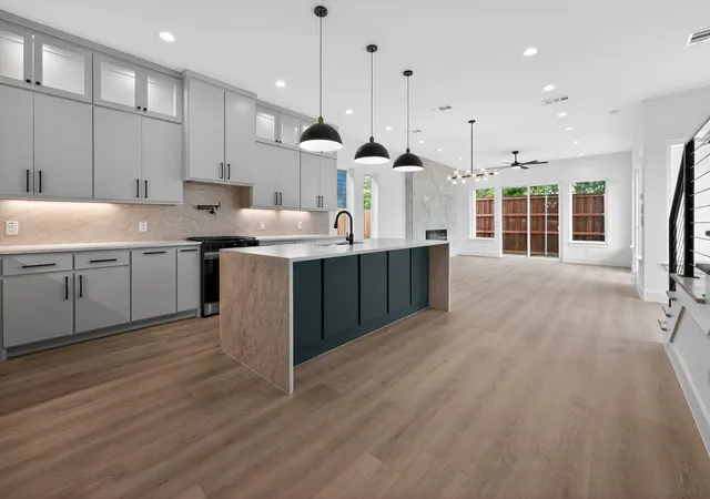 Photo 3 of Single family home for sale at 2633 Peabody Ave, Dallas, TX 75215 | MLS# 21343600 | Listing updated on 2026-08-29