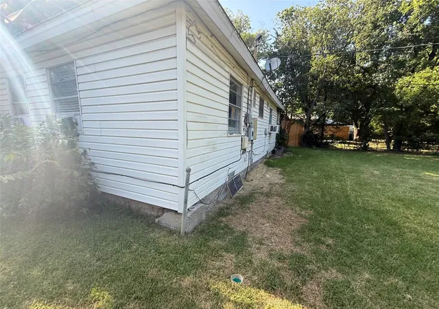 Photo 1 of Single family home for sale at 3008 Ballinger Dr, Garland, TX 75041 | MLS# 21344723 | Listing updated on 2026-08-24