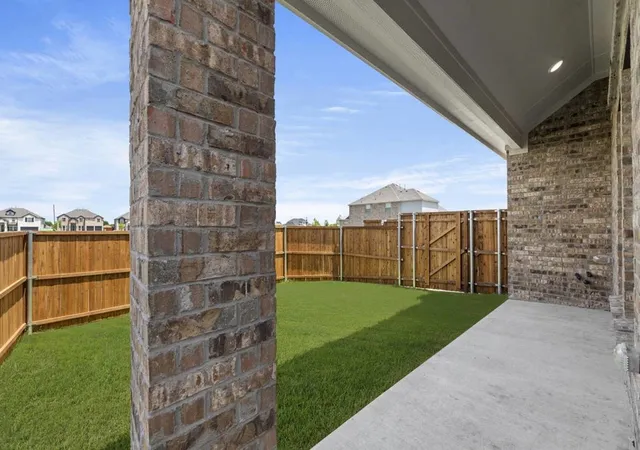 Photo 4 of Single family home for sale at 1484 Allegro Dr, Frisco, TX 75036 | MLS# 21344785 | Listing updated on 2026-08-21