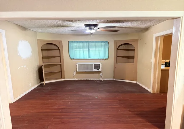 Photo 3 of Single family home for sale at 2423 Simpson St, Paris, TX 75460 | MLS# 21344797 | Listing updated on 2026-08-18