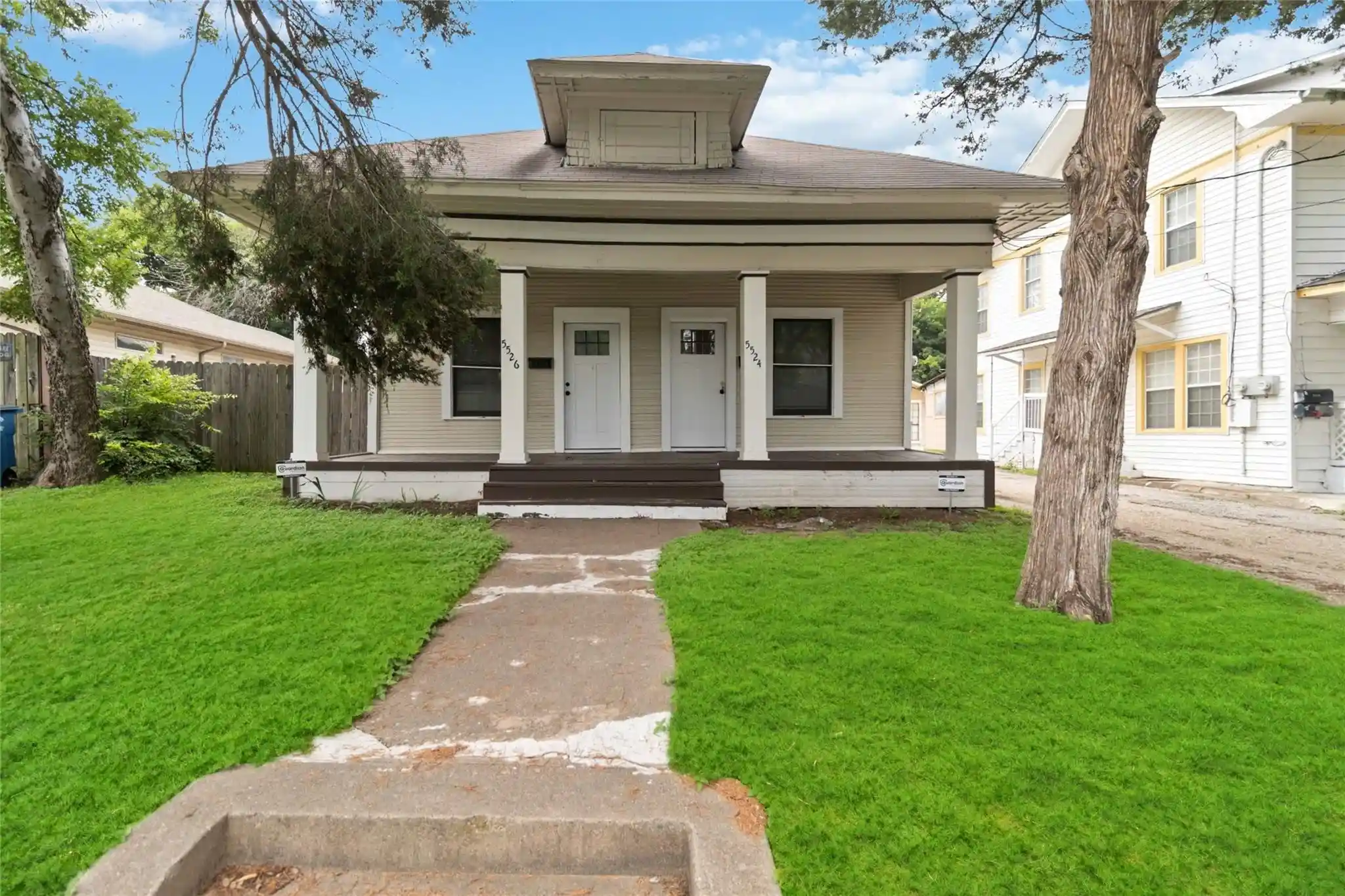 Photo 1 of Multi family home for sale at 5524 Junius St, Dallas, TX 75214 | MLS# 21341584 | Listing updated on 2026-10-08