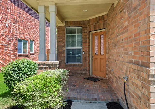2nd image of 629 Lake City Dr, Lewisville, TX 75056 | MLS# 21344522