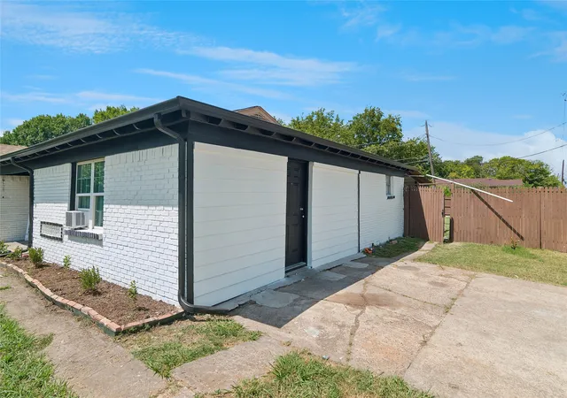 Photo 3 of Single family home for sale at 459 Bolero Ave, Dallas, TX 75217 | MLS# 21344966 | Listing updated on 2026-09-30