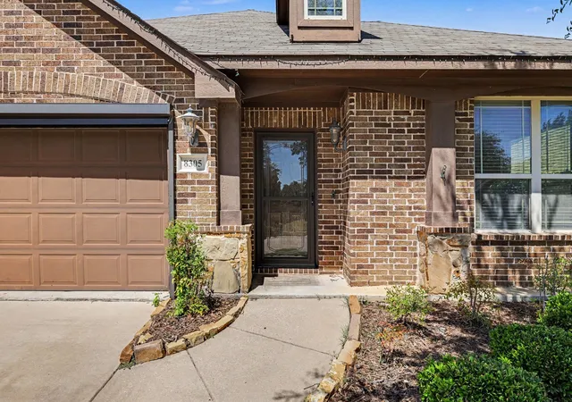 Photo 2 of Single family home for sale at 8305 Spitfire Trl, Aubrey, TX 76227 | MLS# 21344749 | Listing updated on 2026-10-08