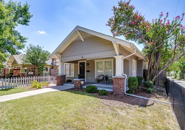 Photo 3 of Single family home for sale at 2700 College Ave, Fort Worth, TX 76110 | MLS# 21342792 | Listing updated on 2026-09-27