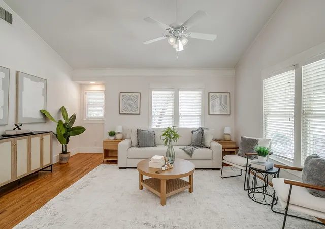 Photo 4 of Single family home for sale at 2700 College Ave, Fort Worth, TX 76110 | MLS# 21342792 | Listing updated on 2026-09-27