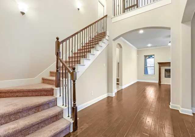 Photo 3 of Single family home for sale at 123 White Oak Ln, Red Oak, TX 75154 | MLS# 21330881 | Listing updated on 2026-09-29
