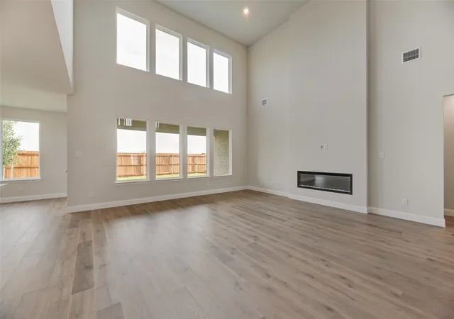 Photo 3 of Sale Pending at 5800 Chidlow Dr, Aubrey, TX 76227 | MLS# 21344933 | Listing updated on 2026-09-15