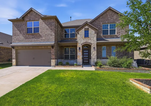Photo 4 of Single family home for sale at 10421 Table Bluff St, Aubrey, TX 76227 | MLS# 21341179 | Listing updated on 2026-08-23